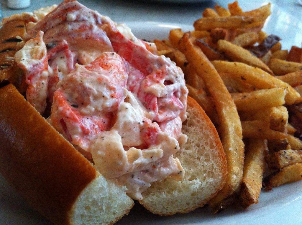 lobster roll con aragosta