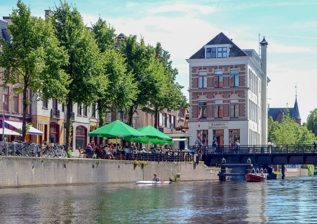 canali a groningen, olanda