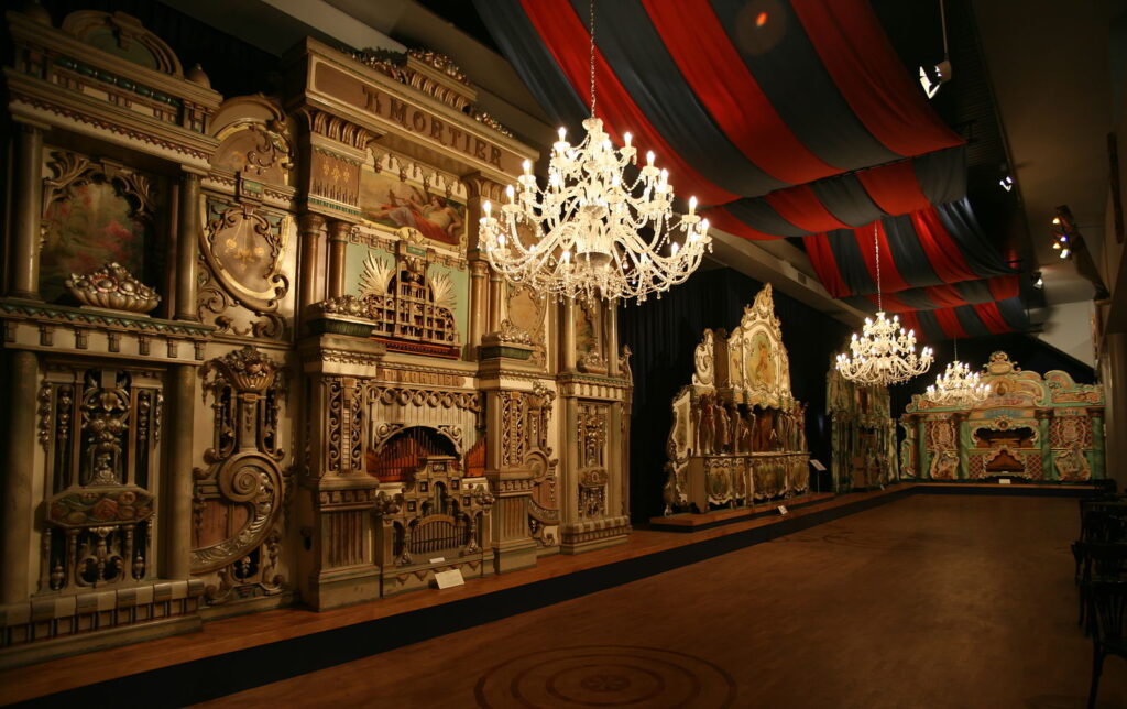 museo degli strumenti musicali automatici, sala principale